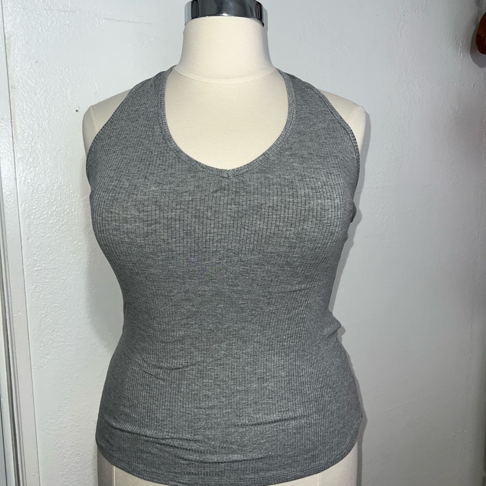 NWOT Gray Ribbed V-Neck HALTER Top